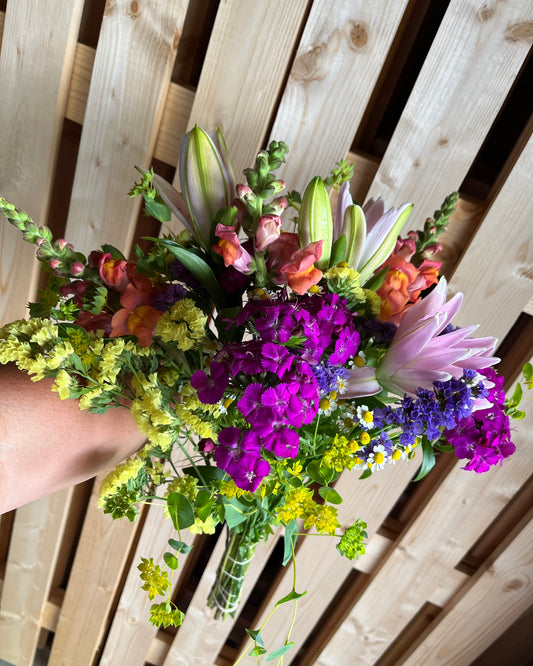 Flower Paddock CSA Subscriptions – The Flower Paddock at White Thistle Farm