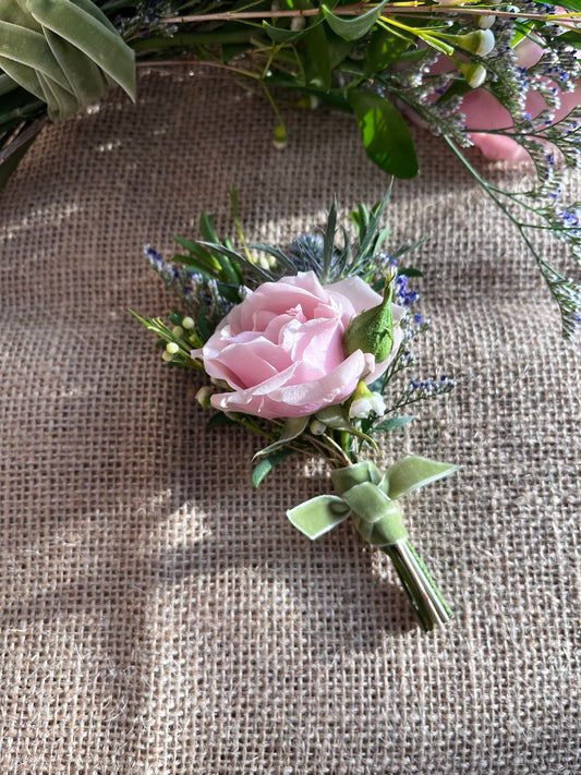 Boutonniere - Traditional Style